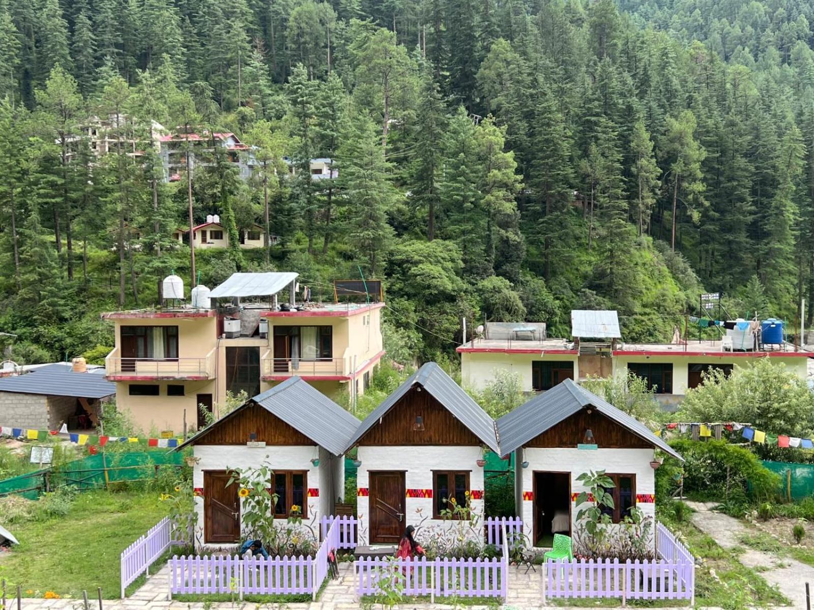 Himtrek Stay Kasol Luaran gambar