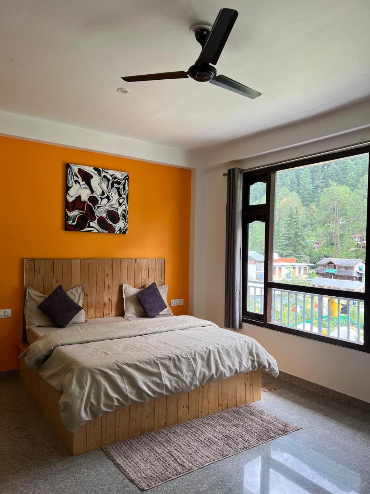 Himtrek Stay Kasol Luaran gambar